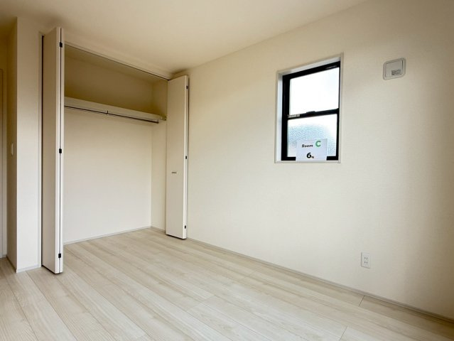 川越市寺尾第4期　新築一戸建て　2号棟の洋室|きれいな洋室です