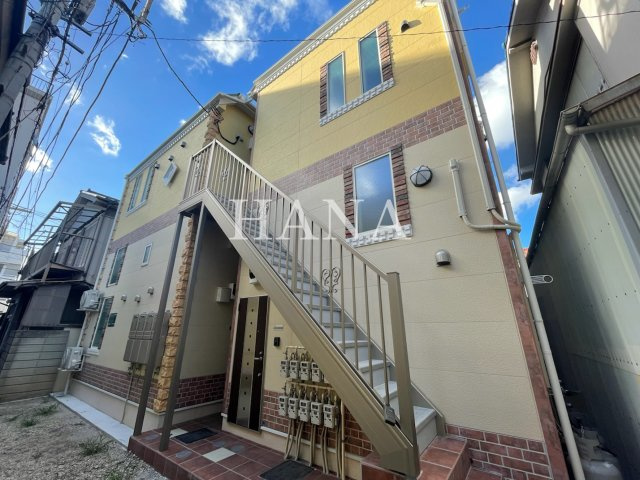 ユナイト生麦ジョルジオの外観