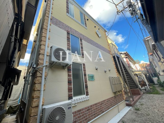 ユナイト生麦ジョルジオの外観