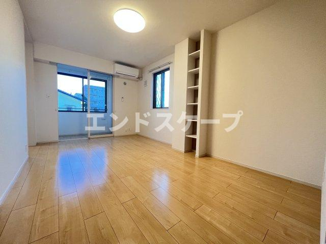 グランテラス　Ⅱの居間・リビング|高崎、前橋のお部屋探しはエンドスケープまで！お客様の理想お聞かせ下さい♪