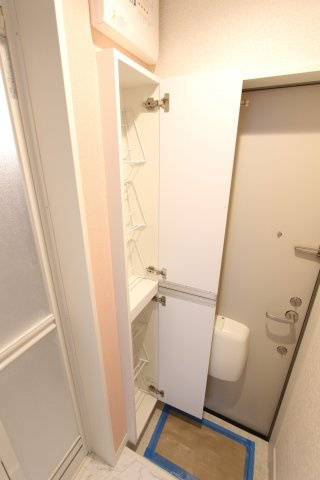 ユナイト新子安サンマルタンの収納