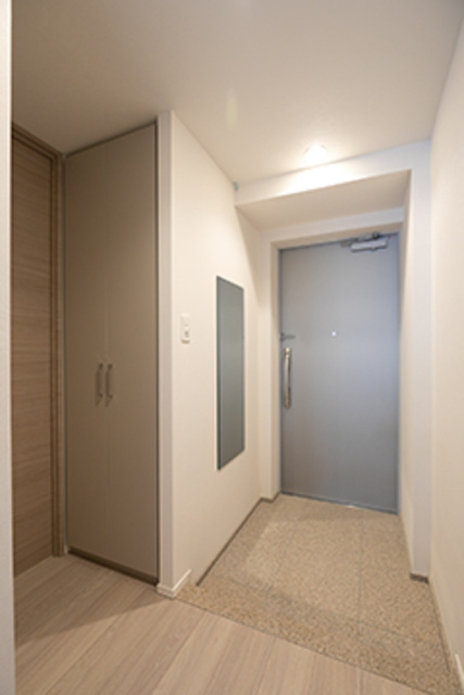 アーバンプレミア秋葉原の玄関|※写真は同タイプ住戸です。