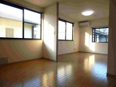 【居間・リビング】 | サンガーデン仲Ｃ | おしゃれなリビングです