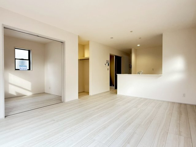 川越市寺尾第4期　新築一戸建て　3号棟の居間・リビング|ゆったりとした居間です