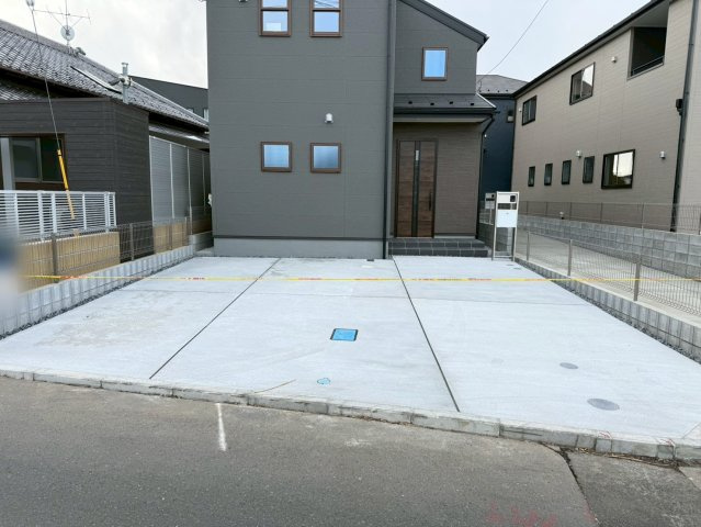 川越市寺尾第4期　新築一戸建て　3号棟の駐車場|車をお持ちの方に嬉しい駐車場付きの物件です