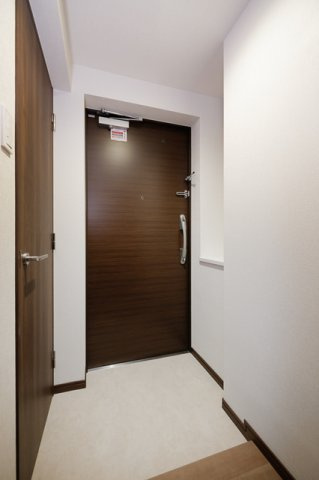 フィシオ飯田橋の玄関|※写真は同タイプ住戸です。