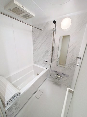 【浴室】 | vere luna | ※同建物ほかのお部屋の写真です。