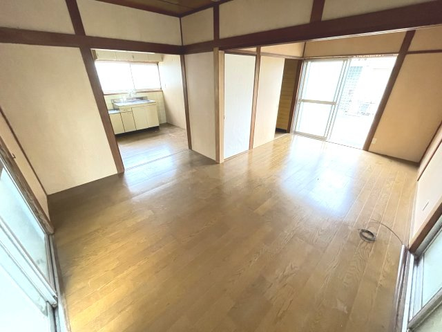 【居間・リビング】 | 使いやすい居間です