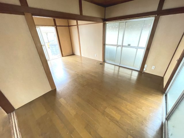 【居間・リビング】 | 使いやすい居間です