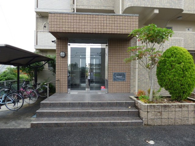 リジェールＢのエントランス