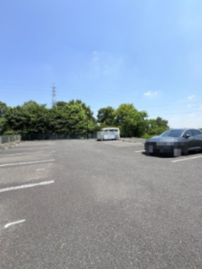 リジェールＢの駐車場