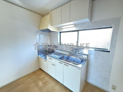 【キッチン】 | メゾンアピア | 別部屋の写真になります。現況優先