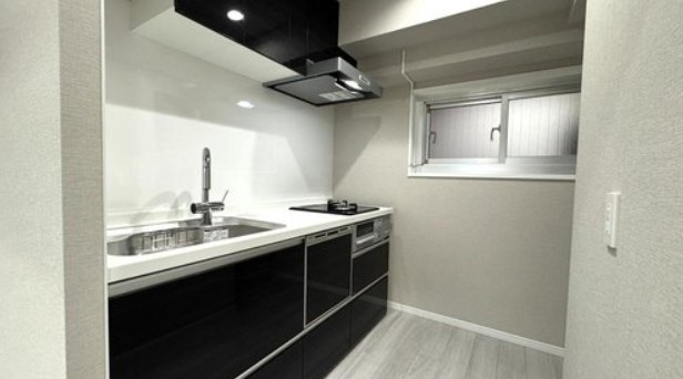 【キッチン】 | 三田大山コーポ | ご家族みんなで調理ができる位のスペースを実現したキッチン空間となっております。