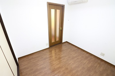 【洋室】 | ブルーロンド