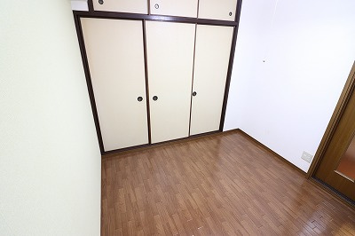 【洋室】 | ブルーロンド