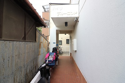 【エントランス】 | ブルーロンド