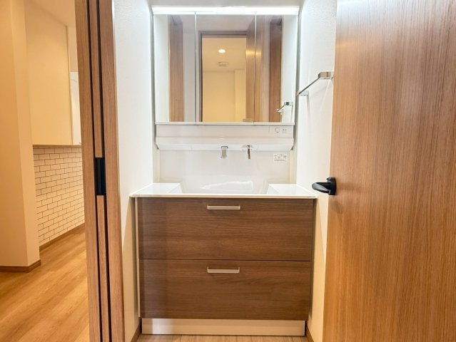 川越市大字寺尾　新築一戸建て　1号棟の独立洗面台|朝の身支度には欠かせない独立洗面化粧台