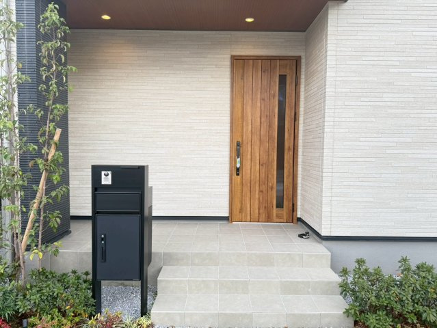 川越市大字寺尾　新築一戸建て　1号棟の玄関|シンプルで使いやすい玄関です