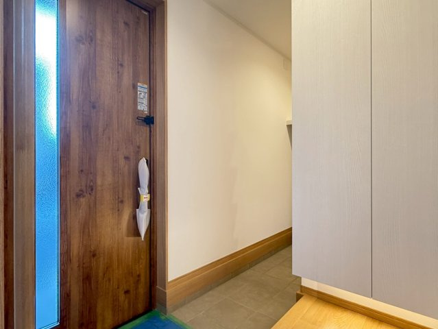 川越市大字寺尾　新築一戸建て　1号棟の玄関|落ち着いた玄関です