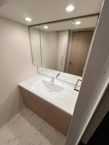 【独立洗面台】