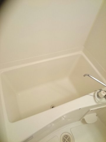 レルベ保田窪の浴室