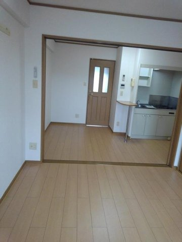 レルベ保田窪の内装