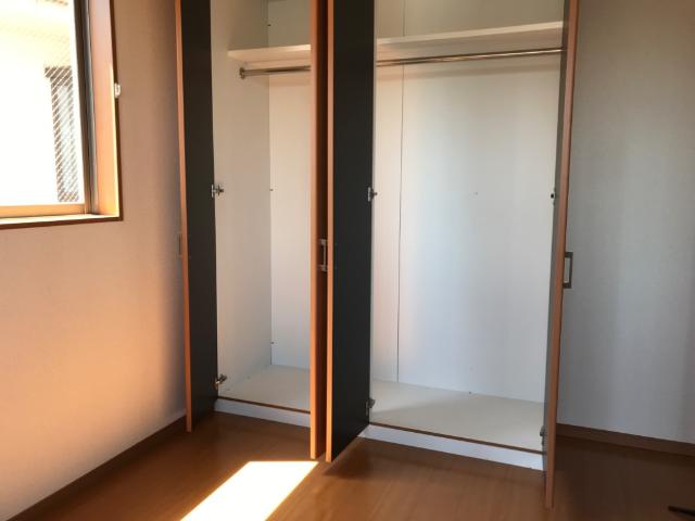 サニーレジデンスの収納|クローゼット