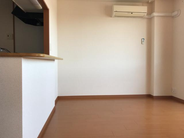 サニーレジデンスの居間・リビング|リビング