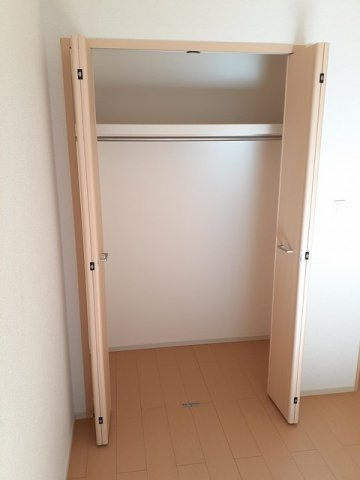 グランソレイユＢの収納