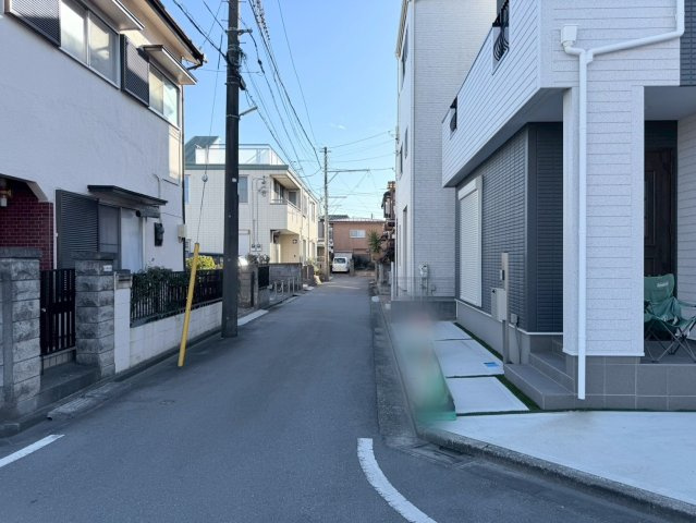川越市氷川町　新築一戸建て　A号棟の前面道路含む現地写真|前面道路含む現地写真です