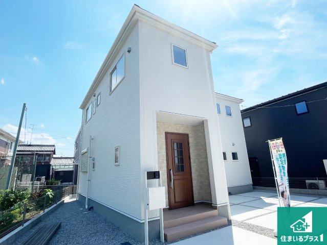 栗東市上鈎　第4期　新築一戸建ての外観|安心の10年保証！外観を美しく保ち、雨水で汚れを落とします！気になることがありましたら、お気軽にお問い合わせください！