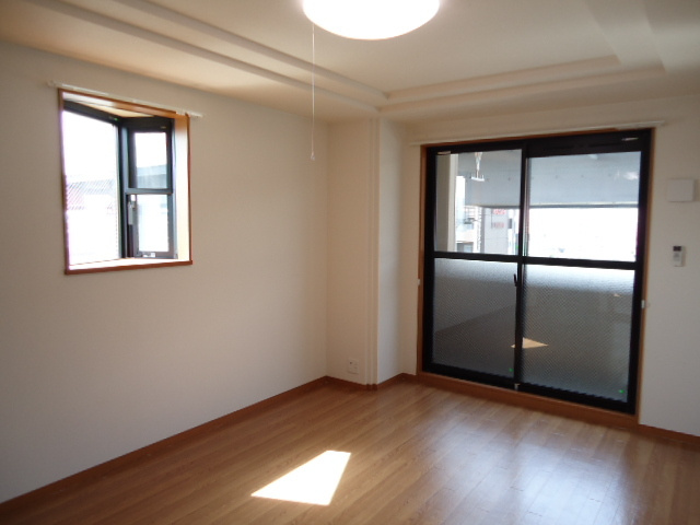 ForTheGod（フォーザゴッド）の居間・リビング