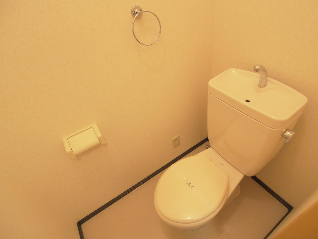 広島市安芸区矢野西４丁目のアパートのトイレ