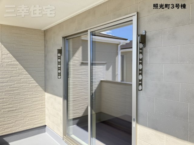 碧南市照光町のバルコニー|バルコニーの物干し設備