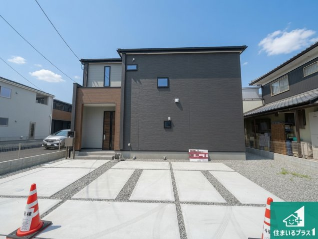 栗東市上鈎　第4期　新築一戸建ての外観|安心の10年保証！外観を美しく保ち、雨水で汚れを落とします！気になることがありましたら、お気軽にお問い合わせください！
