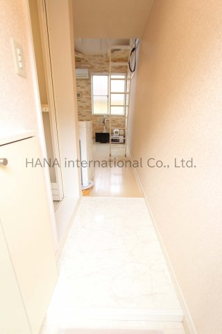 ネオステーションプラザ屏風浦の玄関|同タイプ参考写真です。