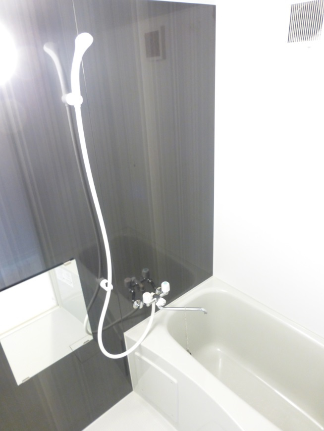 天王町コニーホーキンスの浴室