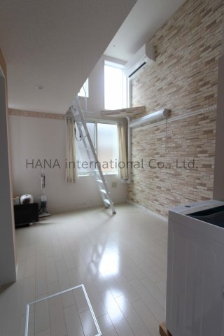 ユナイト上星川バーゼルの居間・リビング