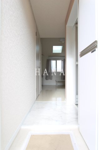 ユナイト横浜マクレドカナールの玄関