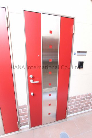 ユナイト石川町マルシェの玄関|同シリーズ物件の参考写真です。