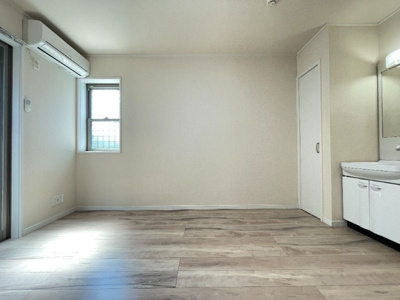 【居間・リビング】 | シモンズ・ホール | 別部屋参考写真