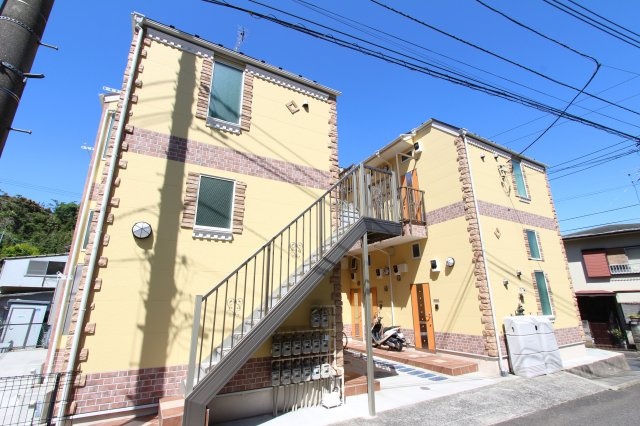 ユナイト新横浜トーマス・グラバー