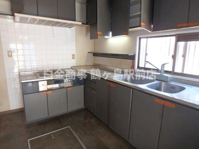 坂戸市鶴舞中古戸建のキッチン