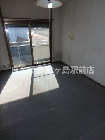 坂戸市鶴舞中古戸建の洋室