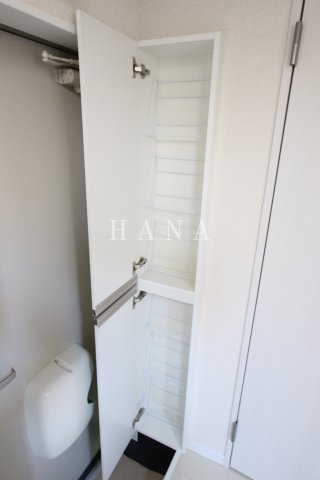 ユナイト四谷フォンターナの玄関