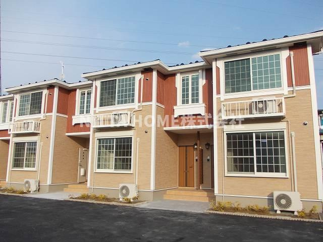 サンリットタウン　日高Ａの外観|大きな室内収納や外部物置付きです＊電子キー採用◇