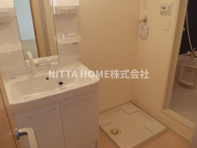 サンリットタウン　日高Ａの洗面所|室内洗濯機置き場になります＊