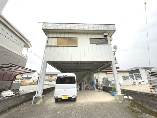 【駐車場】 | 駐車場に車を止められます