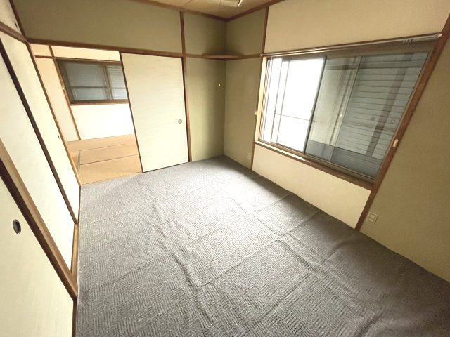 【寝室】 | 落ち着いた色調の寝室です