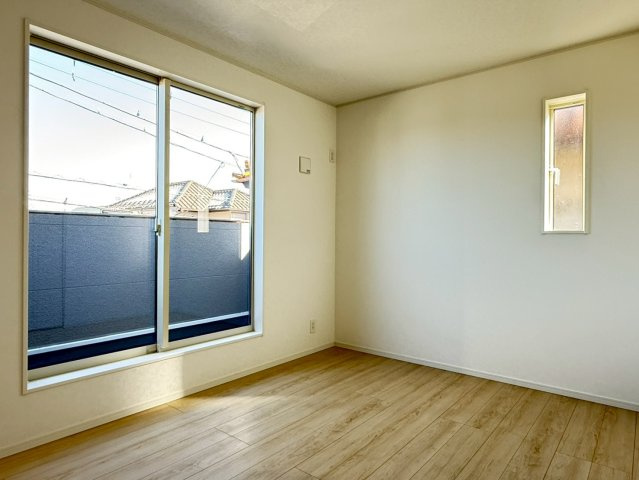 川越市的場第38　新築一戸建て　1号棟の洋室|使い勝手のいい洋室です